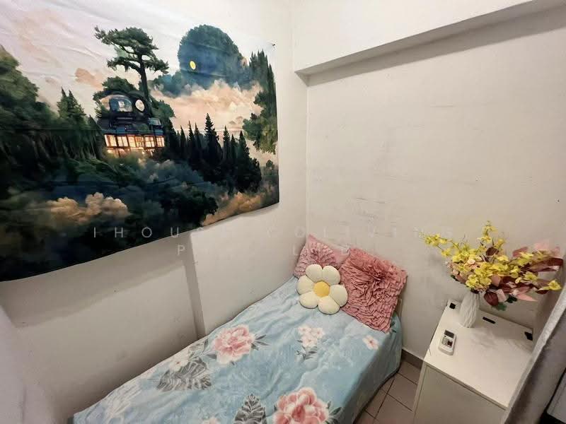 Maysprings, 2 Petir Road, Dairy Farm / Bukit Panjang / Choa Chu Kang, Room Rental, 100 sqft, Condominium For Rent, by ling, 500267736 - Bedroom - PropertyGuru.com.sg