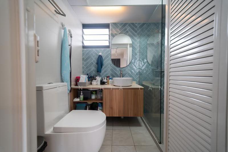 94 Dawson Road, 94 Dawson Road, Alexandra / Commonwealth, 3 Bedrooms, 893 sqft, HDB Flat For Sale, by Cynthia Tan, 500267739 - Master Bathroom - PropertyGuru.com.sg
