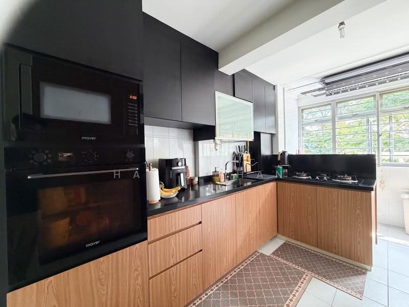 176 Boon Lay Drive, 176 Boon Lay Drive, Boon Lay / Jurong / Tuas, 2 Bedrooms, 635 sqft, HDB Flat For Sale, by Hafiz Khan, 500267762 - Kitchen - PropertyGuru.com.sg
