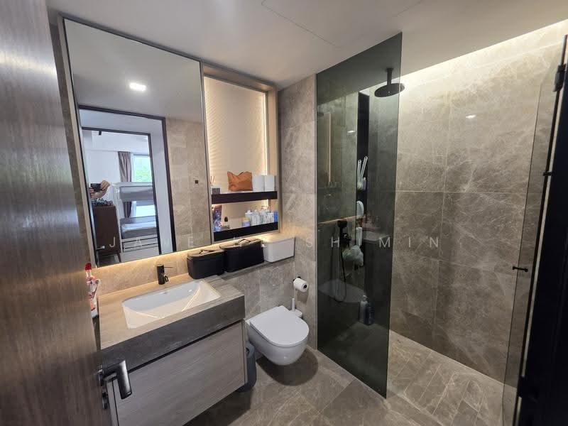 The Reef at King's Dock, 6 Harbourfront Avenue, Harbourfront / Telok Blangah, 2 Bedrooms, 753 sqft, Condominium For Rent, by Jane He Shimin, 500267766 - Bathroom - PropertyGuru.com.sg
