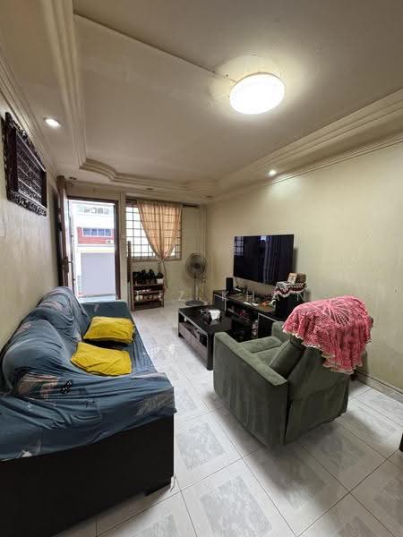 363 Bukit Batok Street 31, 363 Bukit Batok Street 31, Dairy Farm / Bukit Panjang / Choa Chu Kang, 2 Bedrooms, 732 sqft, HDB Flat For Sale, by Hafiz Khan, 500267773 - Living Room - PropertyGuru.com.sg