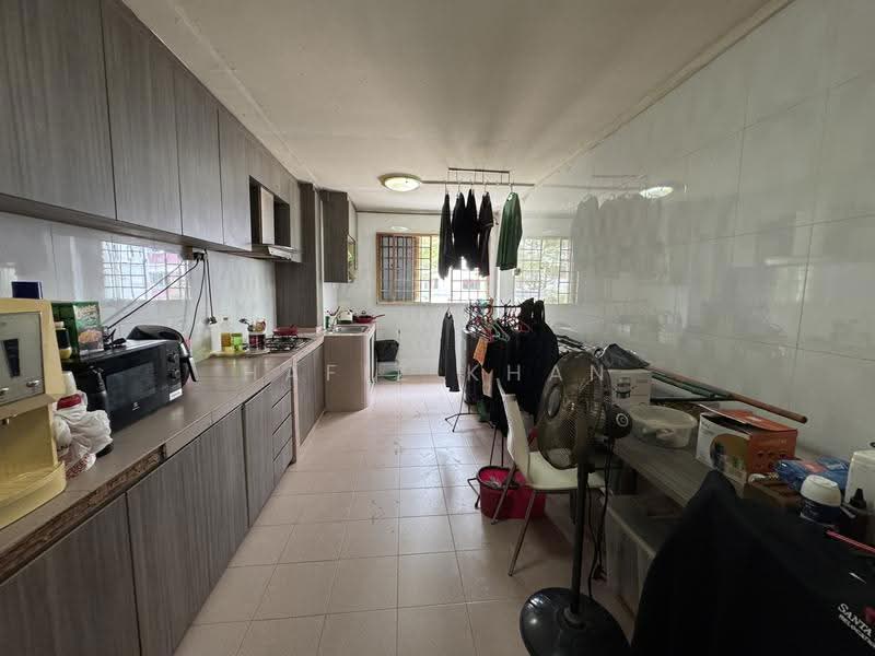 363 Bukit Batok Street 31, 363 Bukit Batok Street 31, Dairy Farm / Bukit Panjang / Choa Chu Kang, 2 Bedrooms, 732 sqft, HDB Flat For Sale, by Hafiz Khan, 500267773 - Kitchen - PropertyGuru.com.sg