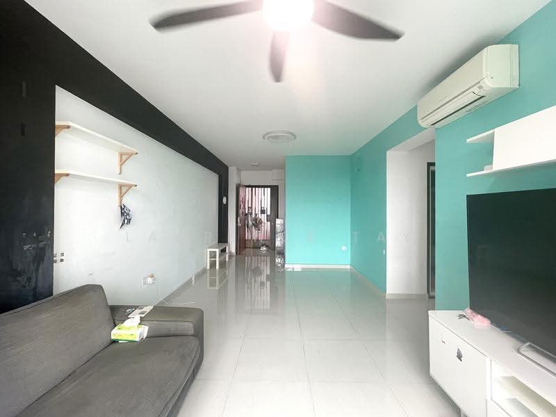 8C Upper Boon Keng Road, 8C Upper Boon Keng Road, Eunos / Geylang / Paya Lebar, 3 Bedrooms, 1,022 sqft, HDB Flat For Sale, by Lawrence Tay, 500267774 - Living Room - PropertyGuru.com.sg