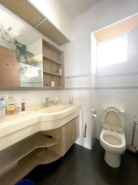 8C Upper Boon Keng Road, 8C Upper Boon Keng Road, Eunos / Geylang / Paya Lebar, 3 Bedrooms, 1,022 sqft, HDB Flat For Sale, by Lawrence Tay, 500267774 - Bathroom - PropertyGuru.com.sg