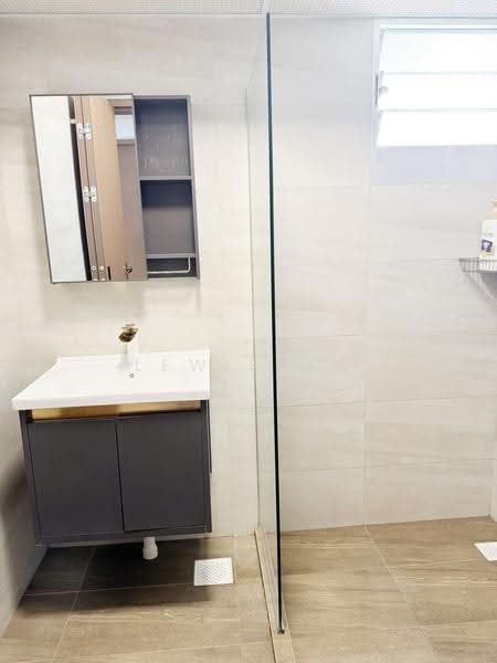 109B Canberra Walk, 109B Canberra Walk, Sembawang / Yishun, 3 Bedrooms, 1,011 sqft, HDB Flat For Sale, by Lewis Ho, 500267779 - Bathroom - PropertyGuru.com.sg