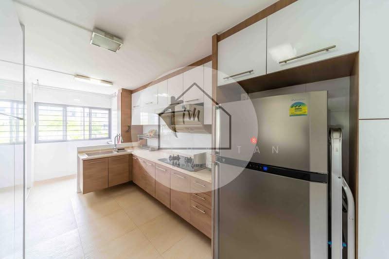 240 Yishun Ring Road, 240 Yishun Ring Road, Sembawang / Yishun, 3 Bedrooms, 1,302 sqft, HDB Flat For Rent, by Timothy Tan, 500267780 - Kitchen - PropertyGuru.com.sg