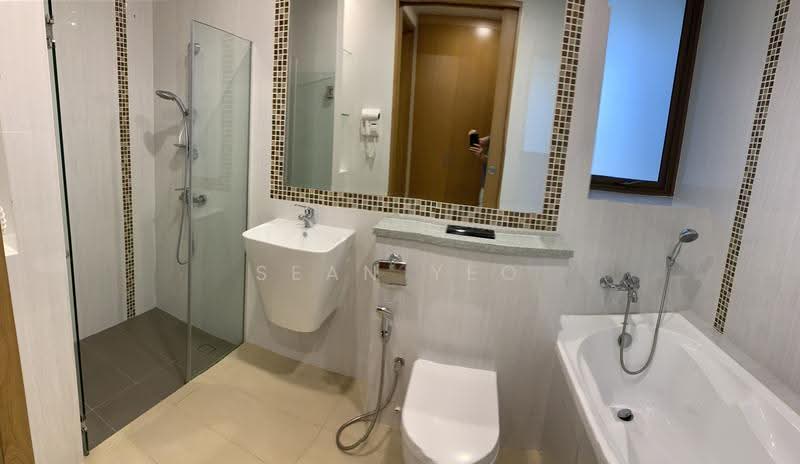 St. Martin Residence, 2 Saint Martin's Drive, Tanglin / Holland / Bukit Timah, 3 Bedrooms, 1,679 sqft, Condominium For Rent, by Sean Yeo, 500267799 - Bathroom - PropertyGuru.com.sg