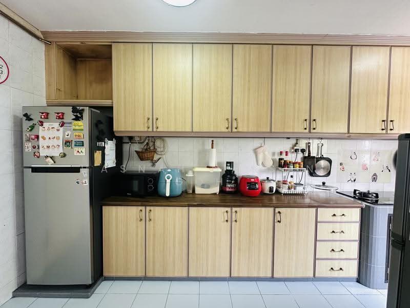 122D Rivervale Drive, 122D Rivervale Drive, Hougang / Punggol / Sengkang, 3 Bedrooms, 968 sqft, HDB Flat For Sale, by Hasnah Hassan Goh, 500267800 - Kitchen - PropertyGuru.com.sg