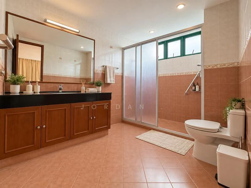 Beechwood Grove, Beechwood grove, Admiralty / Woodlands, 6 Bedrooms, 7,500 sqft, Bungalow House For Sale, by Jordan ., 500267802 - BR 4 Bathroom (3rd floor) - PropertyGuru.com.sg