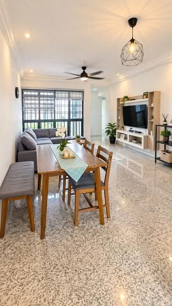 295B Compassvale Crescent, 295B Compassvale Crescent, Hougang / Punggol / Sengkang, 3 Bedrooms, 969 sqft, HDB Flat For Sale, by James Yeo, 500267803 - Living Room - PropertyGuru.com.sg