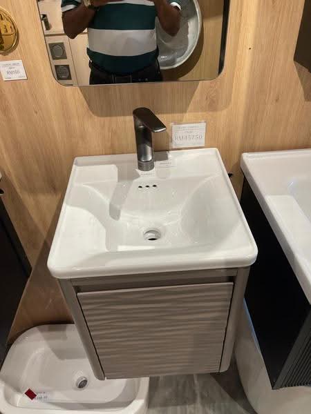 14 Clementi Road, Buona Vista / West Coast / Clementi New Town, 2,000 sqft, Food & Beverage For Rent, by Ong Poh Wei Lestin 王博威, 500267815 - Bathroom - CommercialGuru.com.sg