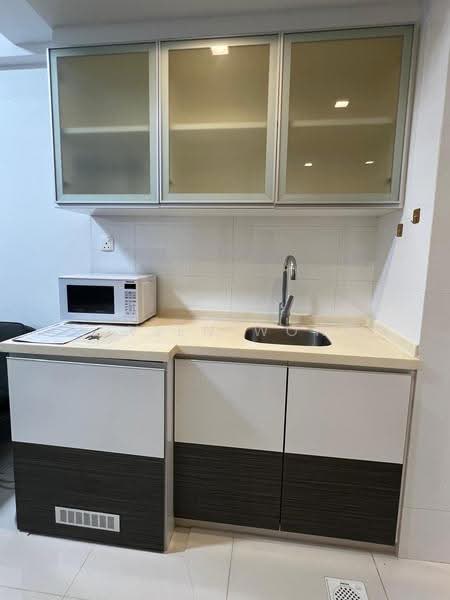 Kent Residences, 23 Kent Road, Farrer Park / Serangoon Rd, 1 Bedroom, 409 sqft, Condominium For Rent, by Vivien Wong, 500267851 - Kitchen - PropertyGuru.com.sg