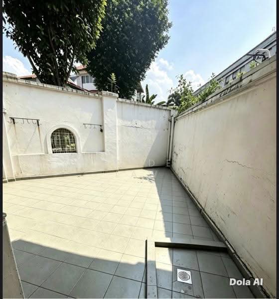 Eng Aun Park, Jalan Novena, Newton / Novena, 4 Bedrooms, 1,900 sqft, Corner Terrace For Sale, by Jenn Denz Law, 500267852 - PropertyGuru.com.sg