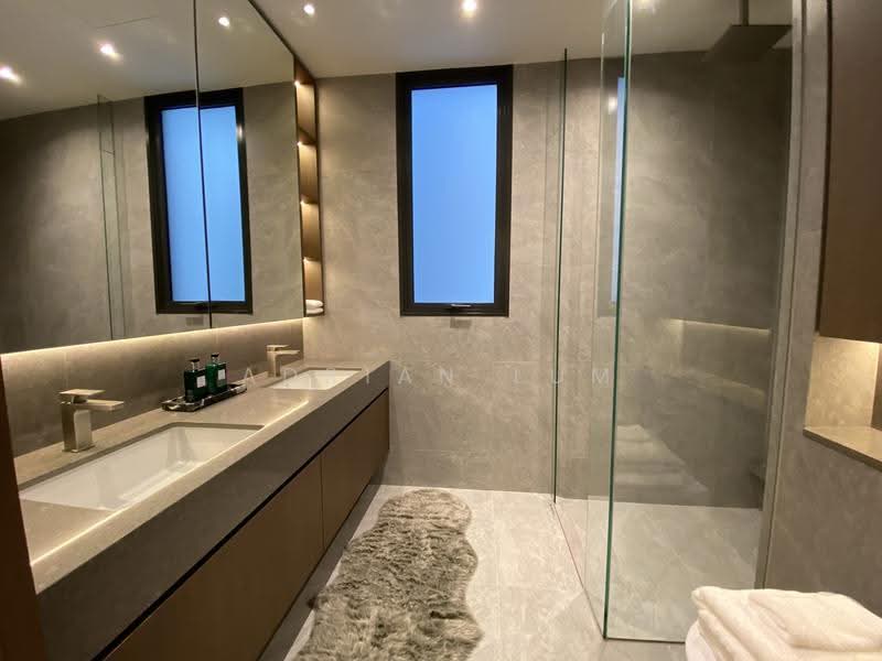 Amberwood at Holland, Tanglin / Holland / Bukit Timah, 5 Bedrooms, 1,561 sqft, Condominium For Sale, by Adrian Lum, 500267860 - Bathroom - PropertyGuru.com.sg