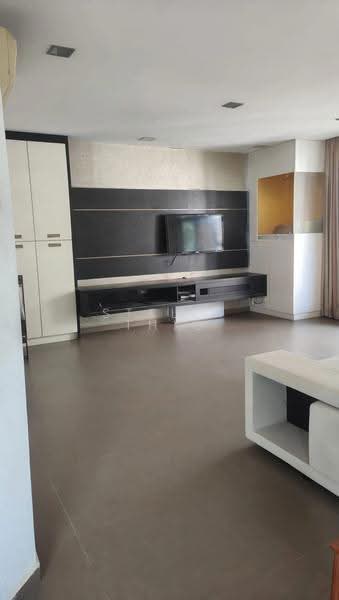 Elias Green, Pasir Ris / Tampines, 3 Bedrooms, 1,528 sqft, Condominium For Sale, by Stella Thio, 500267861 - Living Room - PropertyGuru.com.sg