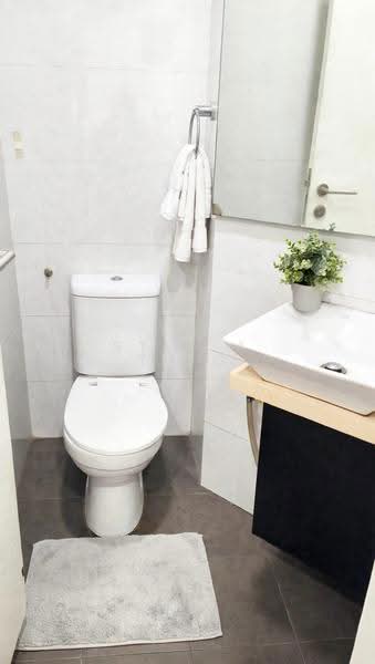 Elias Green, Pasir Ris / Tampines, 3 Bedrooms, 1,528 sqft, Condominium For Sale, by Stella Thio, 500267861 - Bathroom - PropertyGuru.com.sg