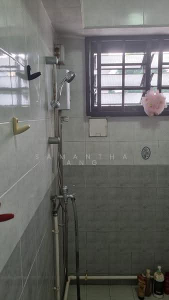 682C Jurong West Central 1, 682C Jurong West Central 1, Boon Lay / Jurong / Tuas, Room Rental, 100 sqft, HDB Flat For Rent, by Ann Ang, 500267864 - Bathroom - PropertyGuru.com.sg