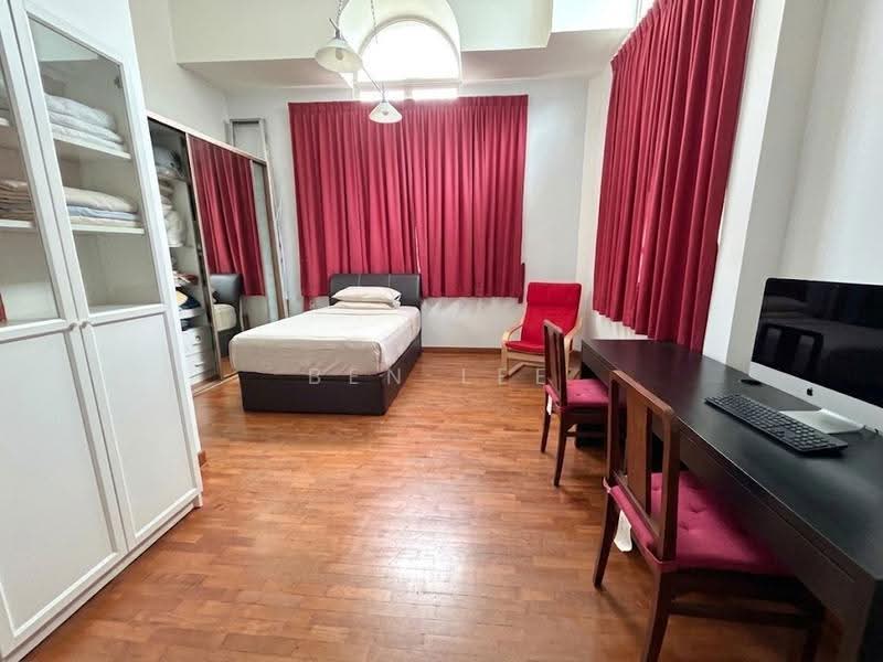 Burgundy Hill, burgundy drive, Clementi Park / Upper Bukit Timah, 5 Bedrooms, 3,350 sqft, Semi-Detached House For Sale, by Ben Lee, 500267865 - Bedroom - PropertyGuru.com.sg