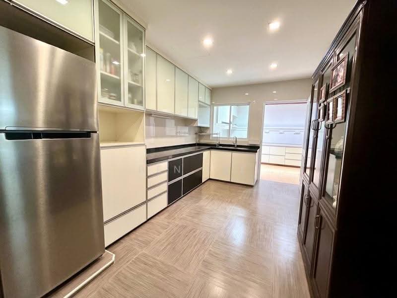 Burgundy Hill, burgundy drive, Clementi Park / Upper Bukit Timah, 5 Bedrooms, 3,350 sqft, Semi-Detached House For Sale, by Ben Lee, 500267865 - Kitchen - PropertyGuru.com.sg