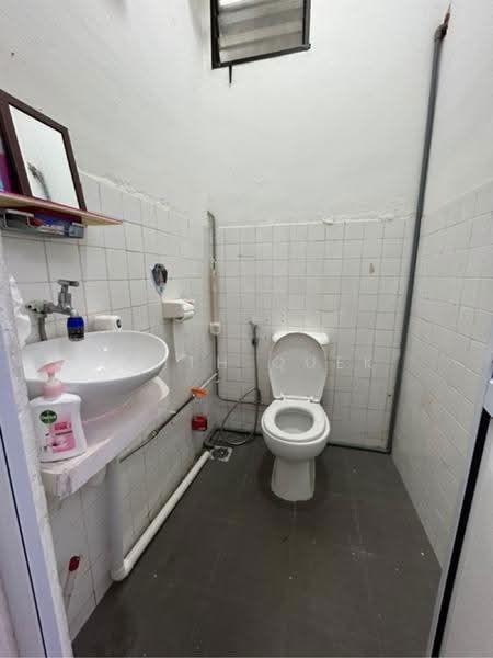352 Clementi Avenue 2, 352 352, Buona Vista / West Coast / Clementi New Town, 1,600 sqft, Shop / Shophouse For Sale, by Faith Quek, 500267872 - CommercialGuru.com.sg