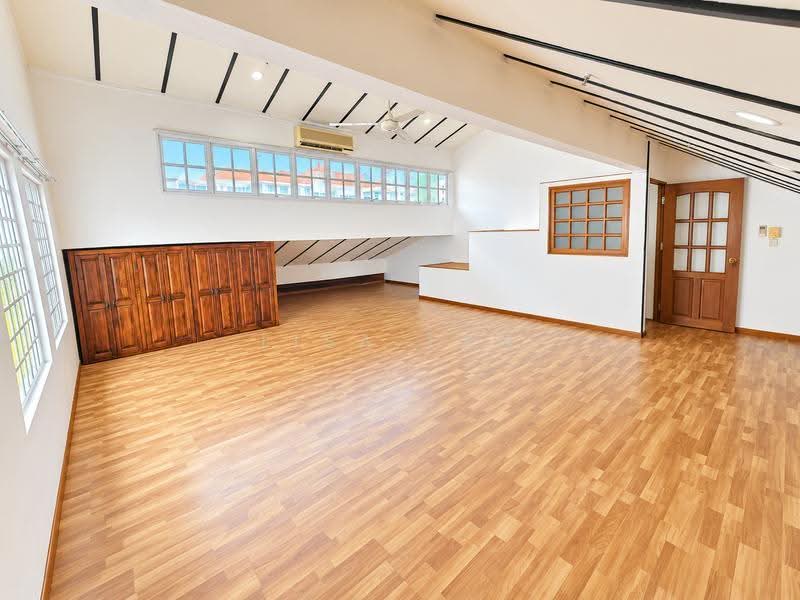Loyang Terrace, Loyang Terrace, Changi Airport / Changi Village, 4 Bedrooms, 4,000 sqft, Semi-Detached House For Rent, by Lisa Tan, 500267883 - PropertyGuru.com.sg