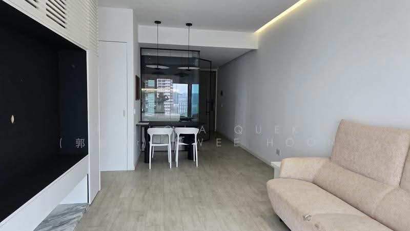 The Metropolitan Condominium, 6 Alexandra View, Alexandra / Commonwealth, 2 Bedrooms, 1,033 sqft, Condominium For Sale, by Felicia Quek (郭慧芬) Hwee Hoon, 500267886 - Living Room - PropertyGuru.com.sg