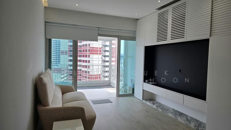 The Metropolitan Condominium, 6 Alexandra View, Alexandra / Commonwealth, 2 Bedrooms, 1,033 sqft, Condominium For Sale, by Felicia Quek (郭慧芬) Hwee Hoon, 500267886 - Living Room - PropertyGuru.com.sg