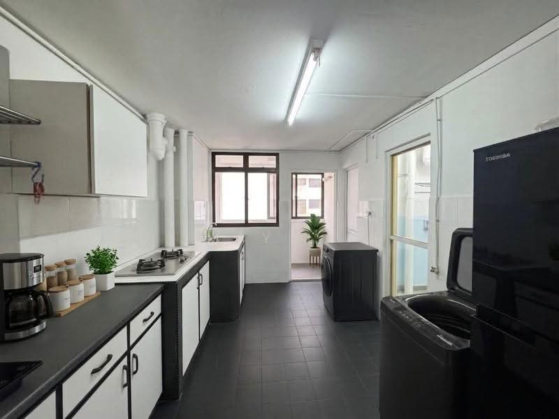 27 New Upper Changi Road, 27 New Upper Changi Road, Bedok / Upper East Coast, 2 Bedrooms, 700 sqft, HDB Flat For Sale, by May Li, 500267898 - Kitchen - PropertyGuru.com.sg