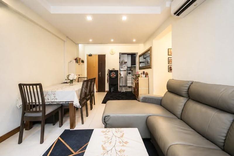 213A Compassvale Lane, 213A Compassvale Drive, Hougang / Punggol / Sengkang, 3 Bedrooms, 1,023 sqft, HDB Flat For Sale, by Sani Faisal, 500267906 - Living Room - PropertyGuru.com.sg