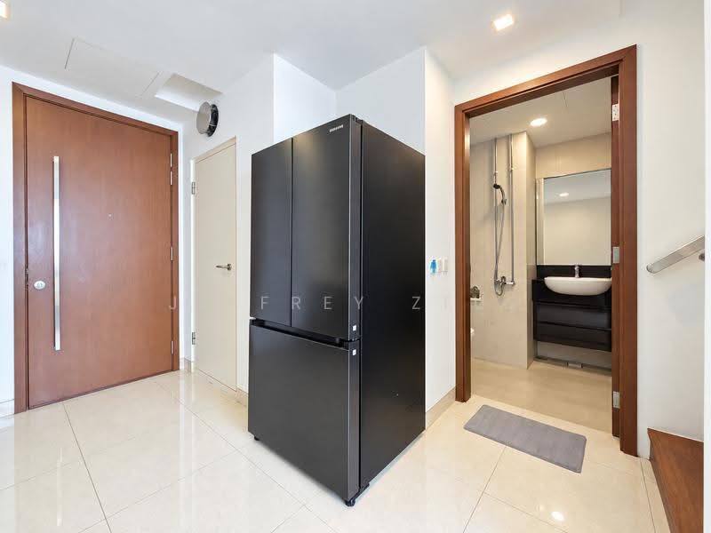Centra Residence, 8 Lorong 7 Geylang, Eunos / Geylang / Paya Lebar, 2 Bedrooms, 958 sqft, Condominium For Sale, by Jeffrey Zeus, 500267926 - Entrance - PropertyGuru.com.sg