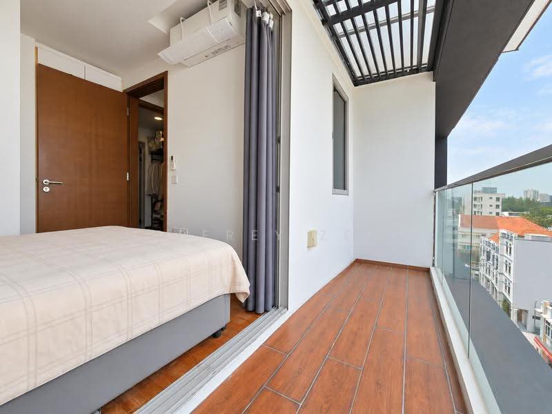 Centra Residence, 8 Lorong 7 Geylang, Eunos / Geylang / Paya Lebar, 2 Bedrooms, 958 sqft, Condominium For Sale, by Jeffrey Zeus, 500267926 - Bedroom - PropertyGuru.com.sg