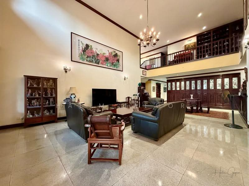 25 Chestnut Crescent, Chestnut Crescent, Dairy Farm / Bukit Panjang / Choa Chu Kang, 5 Bedrooms, 8,500 sqft, Detached House For Sale, by Halim Gafoor, 500267929 - Living Room - PropertyGuru.com.sg
