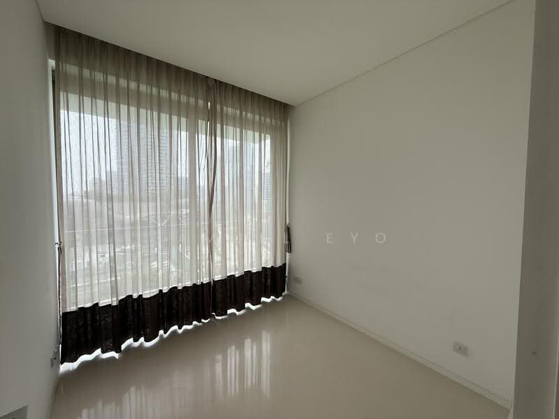 Scotts Square, 8 Scotts Road, Orchard / River Valley, 2 Bedrooms, 893 sqft, Condominium For Sale, by Samuel Eyo, 500267946 - PropertyGuru.com.sg