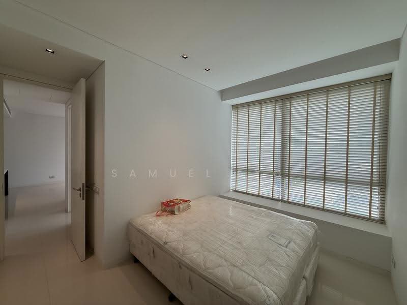 Scotts Square, 8 Scotts Road, Orchard / River Valley, 2 Bedrooms, 893 sqft, Condominium For Sale, by Samuel Eyo, 500267946 - PropertyGuru.com.sg