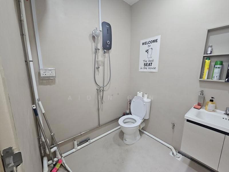 CT Hub, 2 Kallang Avenue, Balestier / Toa Payoh, 1,076 sqft, Light Industrial (B1) For Rent, by Aiden Gan, 500267947 - Bathroom - CommercialGuru.com.sg
