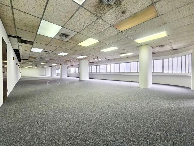 Golden Mile Tower, 6001 6001, Beach Road / Bugis / Rochor, 3,777 sqft, Office For Rent, by Dorothy Ang, 500267952 - CommercialGuru.com.sg