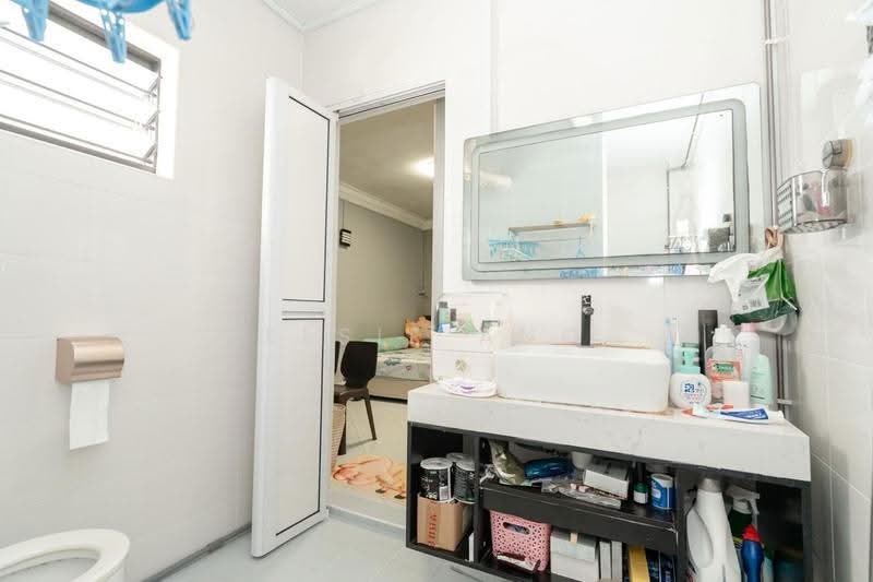 832 Woodlands Street 83, 832 Woodlands Street 83, Admiralty / Woodlands, Room Rental, 150 sqft, HDB Flat For Rent, by Elsie Ang, 500267955 - Bathroom - PropertyGuru.com.sg