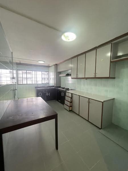 812 Tampines Avenue 4, 812 Tampines Avenue 4, Pasir Ris / Tampines, 3 Bedrooms, 980 sqft, HDB Flat For Sale, by Goh Betty, 500267960 - Kitchen - PropertyGuru.com.sg