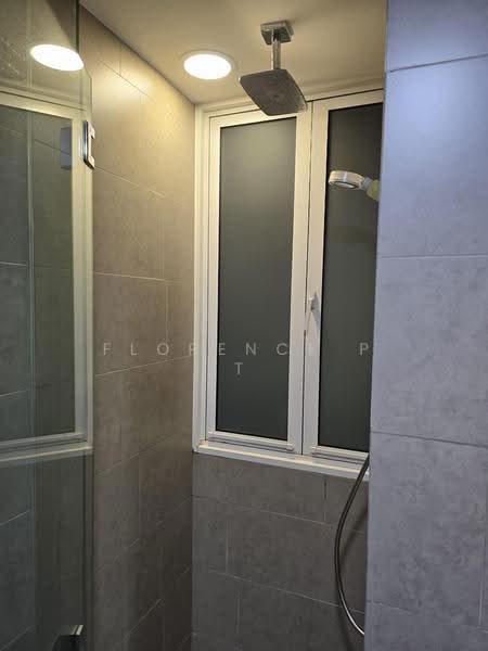 The Sorrento, 55 West Coast Road, Buona Vista / West Coast / Clementi New Town, 1 Bedroom, 452 sqft, Condominium For Rent, by Florence P T, 500267961 - Bathroom - PropertyGuru.com.sg