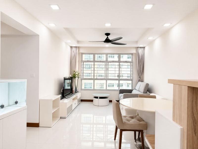 487C Choa Chu Kang Avenue 5, 487C Choa Chu Kang Avenue 5, Dairy Farm / Bukit Panjang / Choa Chu Kang, 3 Bedrooms, 1,001 sqft, HDB Flat For Sale, by Fiona Ng, 500267969 - Living Room - PropertyGuru.com.sg