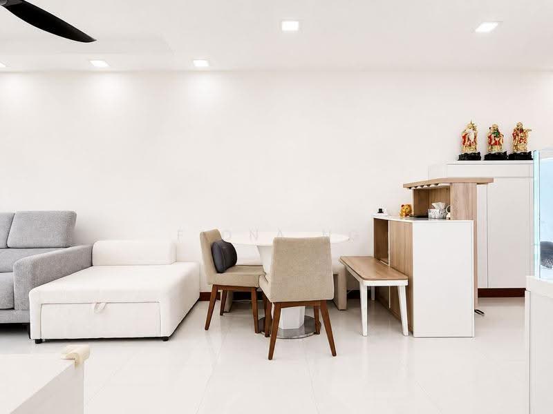 487C Choa Chu Kang Avenue 5, 487C Choa Chu Kang Avenue 5, Dairy Farm / Bukit Panjang / Choa Chu Kang, 3 Bedrooms, 1,001 sqft, HDB Flat For Sale, by Fiona Ng, 500267969 - Living Room - PropertyGuru.com.sg