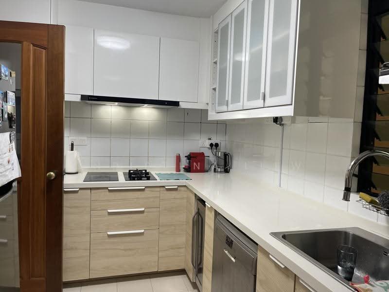 Spring Grove, 53 Grange Road, Tanglin / Holland / Bukit Timah, 2 Bedrooms, 1,012 sqft, Condominium For Sale, by Christina Liew, 500267970 - Kitchen - PropertyGuru.com.sg
