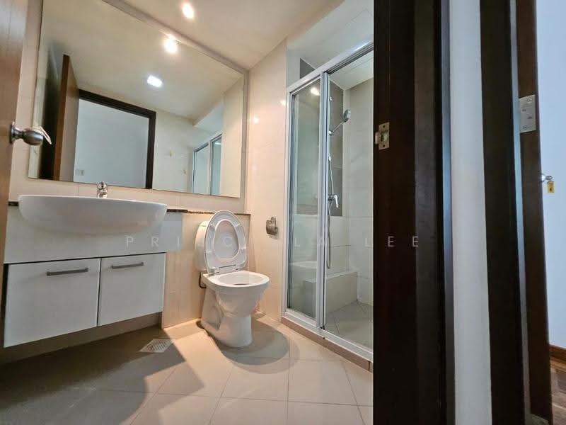 Meraprime, 301 Jalan Bukit Ho Swee, Alexandra / Commonwealth, Room Rental, 100 sqft, Condominium For Rent, by Priscilla Lee, 500267972 - Bathroom - PropertyGuru.com.sg