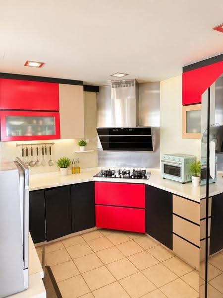 Yew Mei Green, 52 Choa Chu Kang North 6, Dairy Farm / Bukit Panjang / Choa Chu Kang, 3 Bedrooms, 1,292 sqft, Condominium For Sale, by Joanne Wang, 500267975 - Kitchen - PropertyGuru.com.sg