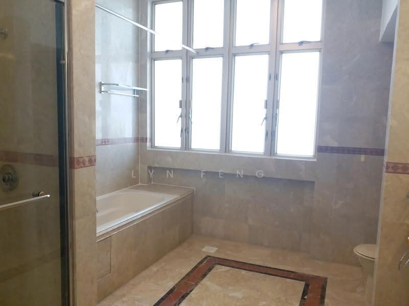 Leonie Condotel, 2 Leonie Hill Road, Orchard / River Valley, 4 Bedrooms, 4,843 sqft, Condominium For Rent, by Lyn Feng, 500267976 - Bathroom - PropertyGuru.com.sg