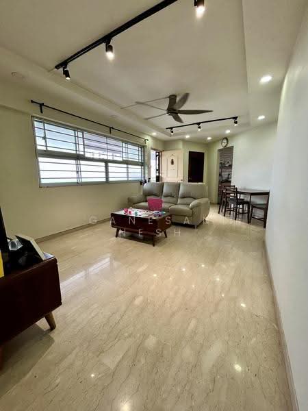 275 Toh Guan Road, 275 Toh Guan Road, Boon Lay / Jurong / Tuas, 3 Bedrooms, 969 sqft, HDB Flat For Sale, by Ganesan Nesh, 500267977 - Living Room - PropertyGuru.com.sg