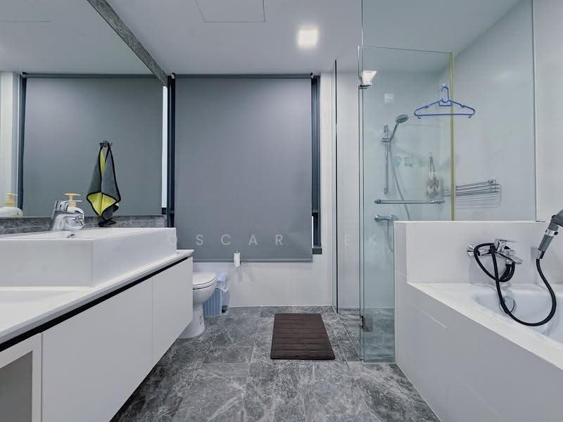 Parc Centros, 88 Punggol Central, Hougang / Punggol / Sengkang, 5 Bedrooms, 1,679 sqft, Condominium For Sale, by Oscar Lek, 500267987 - Master Bathroom - PropertyGuru.com.sg