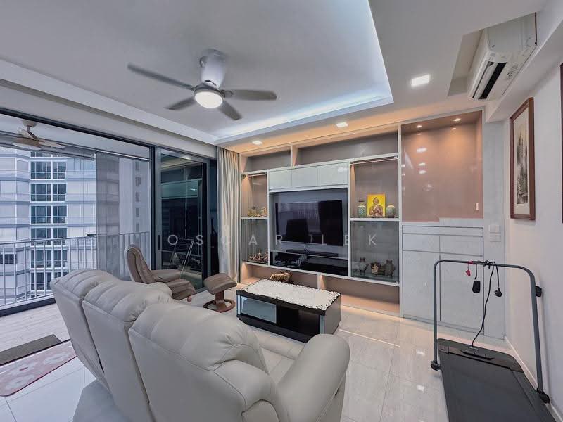 Parc Centros, 88 Punggol Central, Hougang / Punggol / Sengkang, 5 Bedrooms, 1,679 sqft, Condominium For Sale, by Oscar Lek, 500267987 - Living Room - PropertyGuru.com.sg