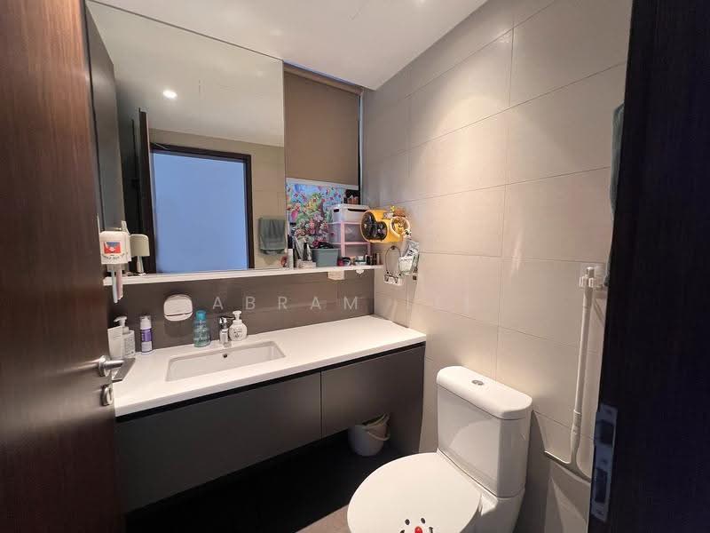 D'Nest, 149 Pasir Ris Grove, Pasir Ris / Tampines, 3 Bedrooms, 947 sqft, Condominium For Sale, by Abram Lee, 500267989 - Bathroom - PropertyGuru.com.sg
