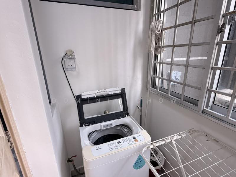 Emerald Park, 2 Indus Road, Alexandra / Commonwealth, Room Rental, 250 sqft, Condominium For Rent, by Dominik Chow, 500268004 - PropertyGuru.com.sg